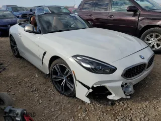 2020 BMW Z4 sDriveM40i with VIN WBAHF9C04LWW37893, listed as a Copart auction lot 81354513 with 0 mi miles. Bid and sale history available at carsss.com. Image 4.