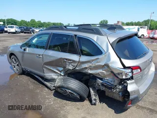 2019 Subaru Outback Limited z VIN 4S4BSENC1K3293035, wystawiony jako IAAI lot #42542100 z przebiegiem 112 455 mil mil oraz . Historia ofert i sprzedaży dostępna na DreamBid. Obrazek 6.