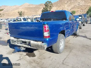 2000 Chevrolet Silverado 1500 LS with VIN 2GCEC19T9Y1186623, listed as a IAAI auction lot 40830351 with 1 mi miles. Bid and sale history available at carsss.com. Image 4.