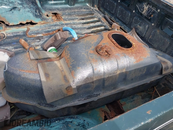 1999 Toyota Tacoma with VIN 4TAPM62N1XZ514312, listed as a IAAI auction lot 42168096 with Not Provided miles and . Bid and sale history available at DreamBid. Image 12.