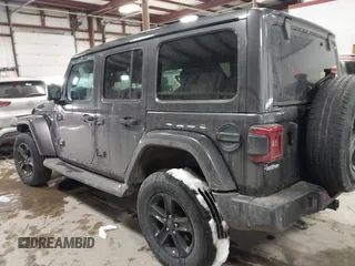 2020 Jeep Wrangler Unlimited Sahara with VIN 1C4HJXEN8LW293757, listed as a IAAI auction lot 41435340 with 28,385 mi miles. Bid and sale history available at carsss.com. Image 3.