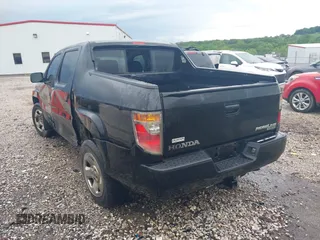 2007 Honda Ridgeline RT with VIN 2HJYK16267H510110, listed as a IAAI auction lot 42145367 with 170,451 mi miles and . Bid and sale history available at DreamBid. Image 3.