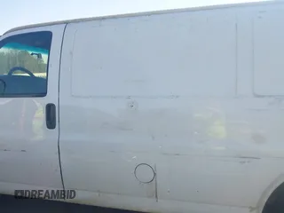 2000 Chevrolet City Express Cargo z VIN 1GCFG15W2Y1133504, wystawiony jako IAAI lot #41673541 z przebiegiem 167 849 mil mil oraz . Historia ofert i sprzedaży dostępna na DreamBid. Obrazek 14.