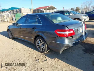 2010 Mercedes-Benz E 550 Luxury with VIN WDDHF7CB8AA161530, listed as a IAAI auction lot 41347163 with 184,364 mi miles and . Bid and sale history available at DreamBid. Image 3.