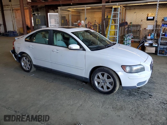 2007 Volvo S40 2.4L with VIN YV1MS382472303617, listed as a Copart auction lot 50399875 with 136,364 mi miles and Salvage Title. Bid and sale history available at carsss.com. Image 4.