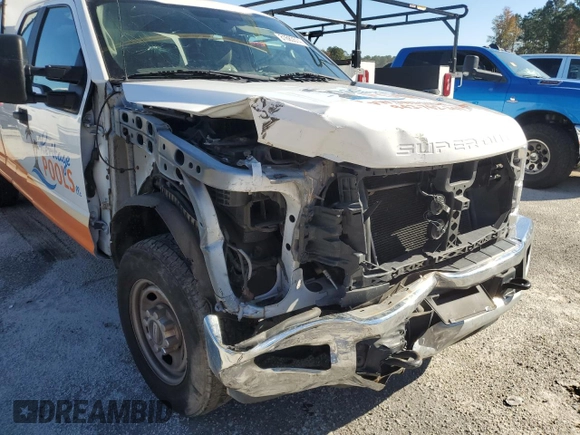 2019 Ford F-250 XL z VIN 1FT7X2A69KEC73615, wystawiony jako Copart lot #81683574 z przebiegiem 125 534 mil mil oraz Szkoda całkowita • Salvage title. Historia ofert i sprzedaży dostępna na DreamBid. Obrazek 9.