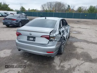 2019 Volkswagen Jetta GLI S with VIN 3VW5T7BU9KM157755, listed as a IAAI auction lot 42000718 with 121,015 mi miles and . Bid and sale history available at DreamBid. Image 4.