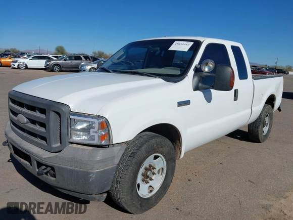 2005 Ford Super Duty F-250 XL with VIN 1FTNX20565EA76826, listed as a IAAI auction lot 41654542 with 279,363 mi miles. Bid and sale history available at carsss.com. Image 17.