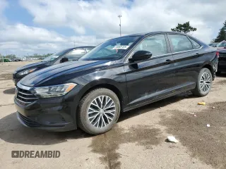 2021 Volkswagen Jetta S z VIN 3VWC57BUXMM046779, wystawiony jako Copart lot #55668705 z przebiegiem 30 161 mil mil oraz Czysty tytuł • Clean title. Historia ofert i sprzedaży dostępna na DreamBid. Obrazek 1.