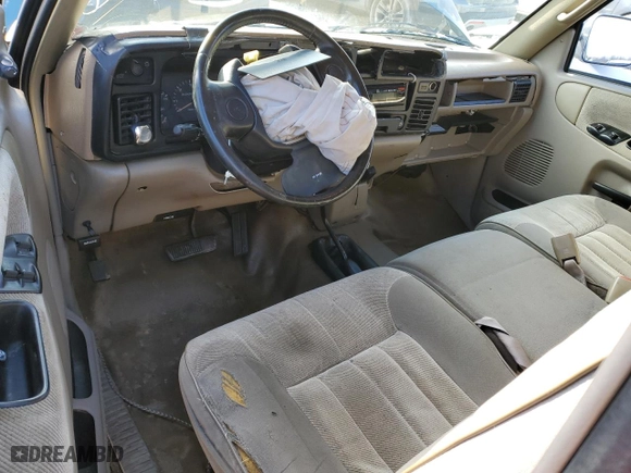 1995 Dodge Ram 1500 with VIN 1B7HF16Y1SS365654, listed as a Copart auction lot 86808484 with 224,141 mi miles and Non Repairable. Bid and sale history available at carsss.com. Image 8.