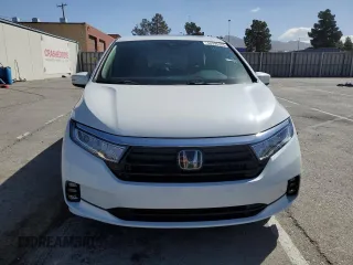 2024 Honda Odyssey Elite with VIN 5FNRL6H90RB039223, listed as a Copart auction lot 48995265 with 9,740 mi miles and Salvage Title. Bid and sale history available at carsss.com. Image 5.