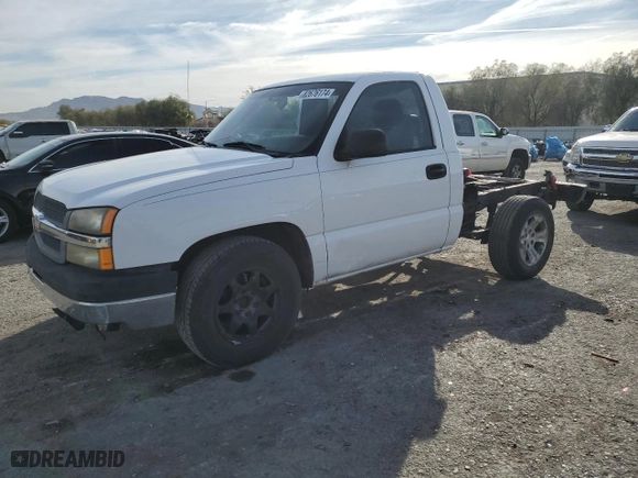 2005 Chevrolet Silverado 1500 Work Truck with VIN 1GCEC14X95Z110879, listed as a Copart auction lot 82676174 with 206,502 mi miles and Salvage Title. Bid and sale history available at carsss.com. Image 1.