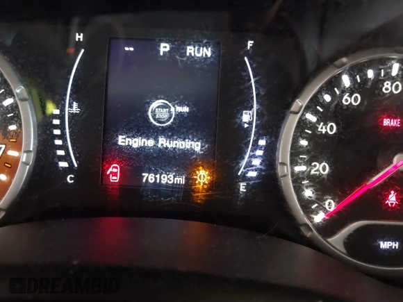 2018 Jeep Renegade Latitude with VIN ZACCJABB5JPJ26670, listed as a IAAI auction lot 41916152 with 76,193 mi miles. Bid and sale history available at carsss.com. Image 7.