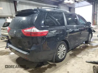 2017 Toyota Sienna XLE Auto Access Seat with VIN 5TDYZ3DC2HS819440, listed as a Copart auction lot 49140795 with Not provided miles and Salvage title. Bid and sale history available at DreamBid. Image 3.