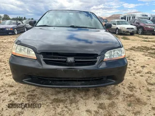 1998 Honda Accord LX с VIN 1HGCG5641WA250965, выставлен на аукционе IAAI как лот 42197053 с пробегом 294 770 миль миль и . История ставок и продаж доступна на DreamBid. Изображение 1.