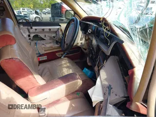 1994 Ford Crown Victoria LX с VIN 2FALP74W1RX133239, выставлен на аукционе IAAI как лот 42020257 с пробегом 110 463 миль миль и . История ставок и продаж доступна на DreamBid. Изображение 5.