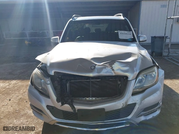 2015 Mercedes-Benz GLK-Class GLK 350 with VIN WDCGG5HB7FG390103, listed as a IAAI auction lot 41644114 with 94,582 mi miles. Bid and sale history available at carsss.com. Image 12.
