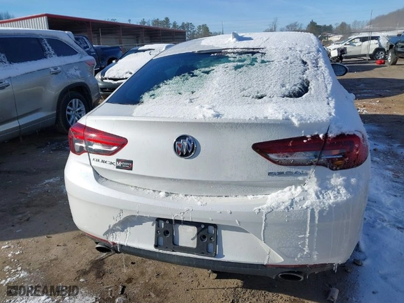 2018 Buick Regal Sportback Preferred with VIN W04GL6SXXJ1136418, listed as a IAAI auction lot 41144124 with NaN miles. Bid and sale history available at carsss.com. Image 16.