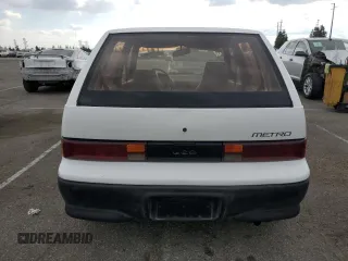 1993 Geo Metro z VIN 2C1MR6469P6700123, wystawiony jako Copart lot #89276845 z przebiegiem 167 872 mil mil oraz Tytuł czysty. Historia ofert i sprzedaży dostępna na DreamBid. Obrazek 6.