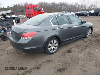 2010 Honda Accord EX z VIN 1HGCP3F79AA029668, wystawiony jako IAAI lot #41344318 z przebiegiem 106 937 mil mil oraz . Historia ofert i sprzedaży dostępna na DreamBid. Obrazek 4.
