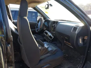 2008 GMC Canyon SLE1 with VIN 1GTDT19E688173354, listed as a IAAI auction lot 41345004 with 287,892 mi miles. Bid and sale history available at carsss.com. Image 5.