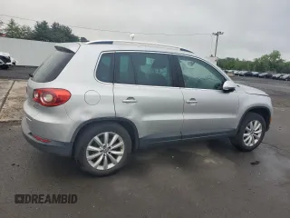 2011 Volkswagen Tiguan SE with VIN WVGBV7AXXBW538750, listed as a Copart auction lot 56604715 with 86,895 mi miles and Salvage title. Bid and sale history available at DreamBid. Image 3.