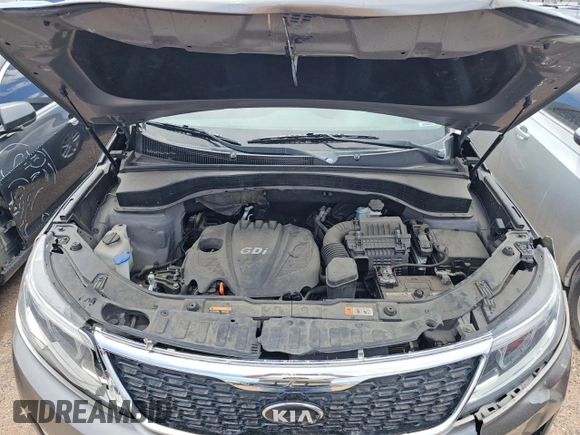 2014 Kia Sorento LX with VIN 5XYKTCA68EG464742, listed as a Copart auction lot 53181755 with 103,465 mi miles and Clean Title. Bid and sale history available at carsss.com. Image 12.