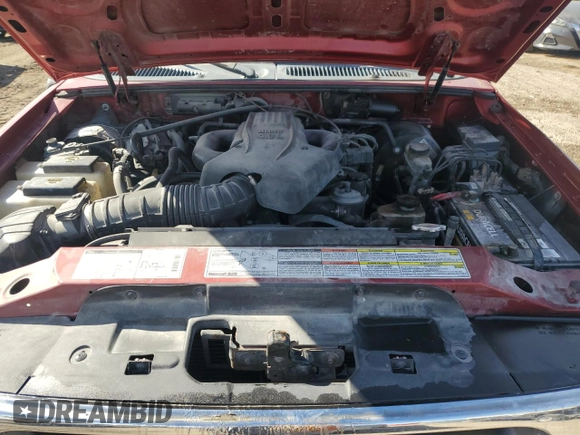 1999 Ford Explorer XLT z VIN 1FMZU34EXXZB15936, wystawiony jako Copart lot #46587165 z przebiegiem 158 908 mil mil oraz Szkoda całkowita • Salvage title. Historia ofert i sprzedaży dostępna na DreamBid. Obrazek 13.