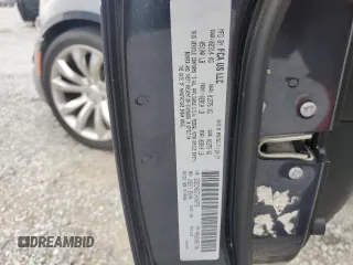 2018 Chrysler 300 Limited z VIN 2C3CCAEG7JH148759, wystawiony jako Copart lot #51634465 z przebiegiem 93 944 mil mil oraz Szkoda całkowita • Salvage title. Historia ofert i sprzedaży dostępna na DreamBid. Obrazek 14.