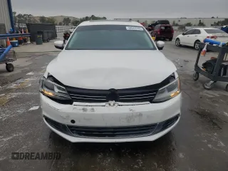 2013 Volkswagen Jetta SE z VIN 3VWDX7AJ9DM368707, wystawiony jako Copart lot #50542785 z przebiegiem 100 395 mil mil oraz Szkoda całkowita • Salvage title. Historia ofert i sprzedaży dostępna na DreamBid. Obrazek 5.