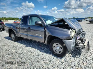 2015 Toyota Tacoma with VIN 5TFTX4CN6FX064308, listed as a Copart auction lot 61337815 with 87,209 mi miles and Salvage title. Bid and sale history available at DreamBid. Image 4.