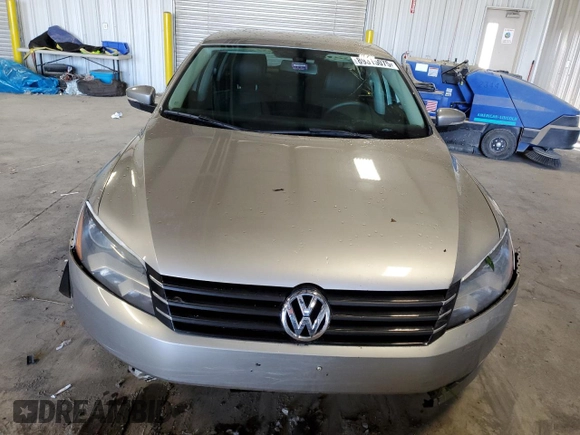 2013 Volkswagen Passat Wolfsburg Edition with VIN 1VWAP7A3XDC009100, listed as a Copart auction lot 89315075 with 143,125 mi miles and Salvage Title. Bid and sale history available at carsss.com. Image 5.