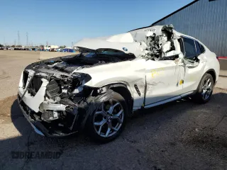 2024 BMW X4 xDrive30i z VIN 5UX33DT04R9W98594, wystawiony jako Copart lot #57253885 z przebiegiem Nie podano mil oraz Nie do naprawy. Historia ofert i sprzedaży dostępna na DreamBid. Obrazek 1.