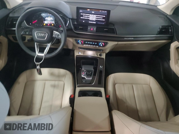 2024 Audi Q5 Premium z VIN WA1ABAFY1R2094807, wystawiony jako Copart lot #60664375 z przebiegiem 2 632 mil mil oraz Szkoda całkowita • Salvage title. Historia ofert i sprzedaży dostępna na DreamBid. Obrazek 8.