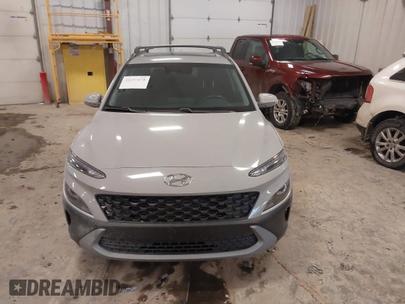 2022 Hyundai Kona SEL with VIN KM8K3CAB4NU911476, listed as a IAAI auction lot 41497070 with 49,500 mi miles. Bid and sale history available at carsss.com. Image 12.