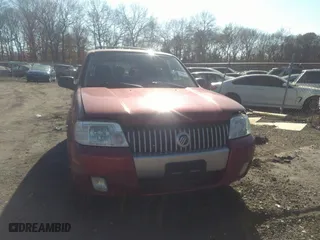 2007 Mercury Mariner Luxury with VIN 4M2YU91157KJ09372, listed as a IAAI auction lot 38729017 with 999,999 mi miles. Bid and sale history available at carsss.com. Image 6.