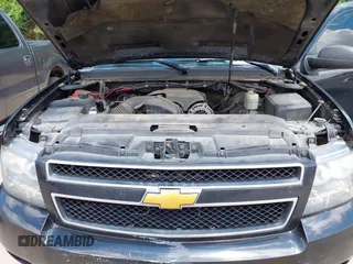 2013 Chevrolet Tahoe Commercial with VIN 1GNLC2E09DR286027, listed as a IAAI auction lot 42229760 with 203,474 mi miles and . Bid and sale history available at DreamBid. Image 10.