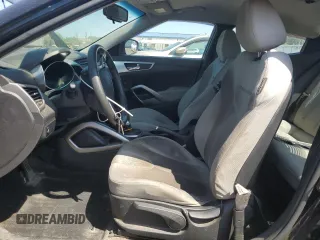2012 Hyundai Veloster w/Gray Int with VIN KMHTC6AD5CU066108, listed as a Copart auction lot 62311305 with 117,856 mi miles and Salvage title. Bid and sale history available at DreamBid. Image 7.