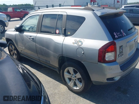 2016 Jeep Compass Sport с VIN 1C4NJDBB2GD662142, выставлен на аукционе IAAI как лот 42676965 с пробегом 180 685 миль миль и . История ставок и продаж доступна на DreamBid. Изображение 3.