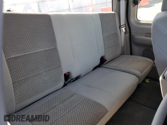 2004 Ford F-150 XL with VIN 2FTRX18W74CA39541, listed as a Copart auction lot 50390125 with Not provided miles and Salvage title. Bid and sale history available at DreamBid. Image 10.