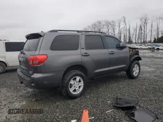 2015 Toyota Sequoia SR5 with VIN 5TDBY5G14FS126333, listed as a Copart auction lot 81995914 with 87,313 mi miles and Salvage Title. Bid and sale history available at carsss.com. Image 3.