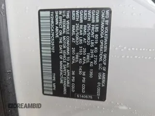 2023 Volkswagen Atlas SE с VIN 1V2HR2CA7PC526707, выставлен на аукционе IAAI как лот 42854241 с пробегом 28 220 миль миль и . История ставок и продаж доступна на DreamBid. Изображение 17.