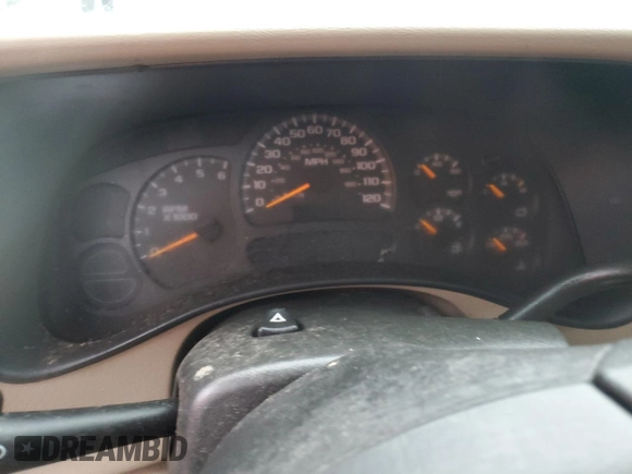 2005 Chevrolet Suburban LS with VIN 3GNFK16Z15G262541, listed as a Copart auction lot 82998944 with 0 mi miles and Salvage Title. Bid and sale history available at carsss.com. Image 9.