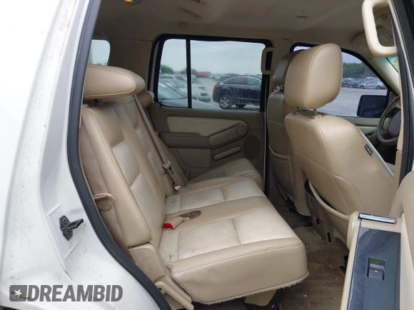 2008 Ford Explorer XLT with VIN 1FMEU63E38UB07385, listed as a IAAI auction lot 42300707 with 305,049 mi miles and . Bid and sale history available at DreamBid. Image 8.