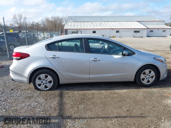 2018 Kia Forte LX with VIN 3KPFK4A77JE226083, listed as a IAAI auction lot 41917920 with 152,803 mi miles. Bid and sale history available at carsss.com. Image 13.