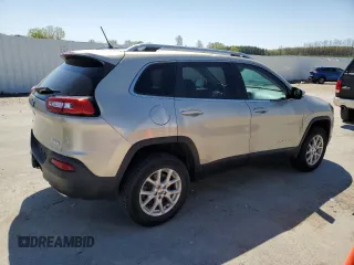 2015 Jeep Cherokee Latitude with VIN 1C4PJMCS2FW642399, listed as a Copart auction lot 54960075 with 125,168 mi miles and Non Repairable. Bid and sale history available at DreamBid. Image 3.