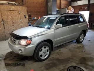 2007 Toyota Highlander w/3rd Row with VIN JTEEP21A270211713, listed as a Copart auction lot 60618105 with 270,284 mi miles and Salvage title. Bid and sale history available at DreamBid. Image 1.