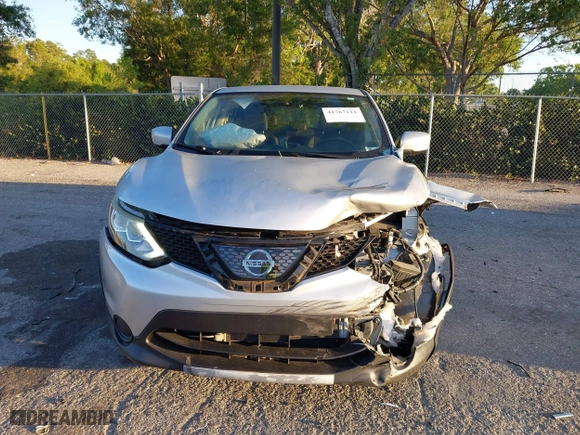 2018 Nissan Rogue Sport S with VIN JN1BJ1CP8JW157281, listed as a IAAI auction lot 41767111 with 119,614 mi miles. Bid and sale history available at carsss.com. Image 13.