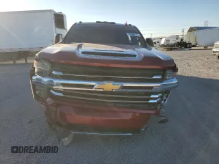 2020 Chevrolet Silverado 3500HD High Country z VIN 1GC4YVEY8LF298403, wystawiony jako Copart lot #55277085 z przebiegiem 103 960 mil mil oraz Szkody całkowita. Historia ofert i sprzedaży dostępna na DreamBid. Obrazek 5.