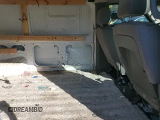 2017 Nissan NV Cargo S z VIN 1N6BF0KM4HN801758, wystawiony jako Copart lot #68841294 z przebiegiem 133 920 mil mil oraz Szkoda całkowita • Salvage title. Historia ofert i sprzedaży dostępna na DreamBid. Obrazek 10.